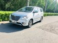 Toyota Innova E 2015 - Bán Toyota Innova E năm sản xuất 2015, màu bạc chính chủ