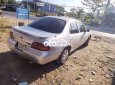 Nissan Bluebird     1992 - Bán ô tô Nissan Bluebird sản xuất 1992, màu bạc, giá tốt