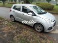 Hyundai Grand i10 2015 - Cần bán xe Hyundai Grand i10 năm sản xuất 2015, màu bạc, xe nhập chính chủ giá cạnh tranh