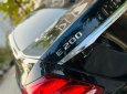 Mercedes-Benz E200 2016 - Bán xe Mercedes E200 năm sản xuất 2016, màu đen
