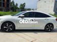 Honda Civic 1.5L Turbo 2017 - Bán xe Honda Civic 1.5L Turbo năm sản xuất 2017, màu trắng, xe nhập