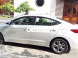 Hyundai Elantra AT 2016 - Bán Hyundai Elantra AT sản xuất năm 2016, màu bạc, xe nhập