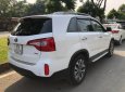 Kia Sorento 2017 - Cần bán gấp Kia Sorento 2WD 2.2 DATH sản xuất 2017, màu trắng