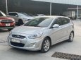 Hyundai Accent 2015 - Bán ô tô Hyundai Accent 1.4AT sản xuất năm 2015, màu bạc, 366tr bao rút hồ sơ gốc