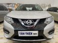 Nissan X trail 2018 - Cần bán gấp Nissan X trail 2.5 SV 4WD Premium năm 2018, màu bạc, 770tr