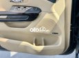 Kia Sedona DATH 2017 - Xe Kia Sedona DATH sản xuất năm 2017, màu đen, giá chỉ 815 triệu