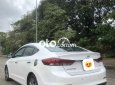 Hyundai Elantra 2016 - Bán Hyundai Elantra 1.6AT sản xuất năm 2016, màu trắng, giá tốt