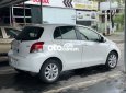 Toyota Yaris AT 2009 - Cần bán gấp Toyota Yaris AT năm sản xuất 2009, màu trắng, nhập khẩu, giá tốt