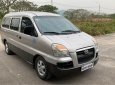 Hyundai Starex MT 2004 - Bán Hyundai Starex MT năm 2004, màu bạc số sàn, 138 triệu