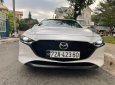 Mazda 3 1.5AT Prenium  2020 - Bán Mazda 3 1.5AT Prenium năm sản xuất 2020, màu trắng, giá 715tr