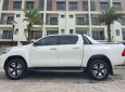 Toyota Hilux   2.8G 4x4 MT 2019 - Cần bán Toyota Hilux 2.8G 4x4 MT sản xuất năm 2019, màu trắng, nhập khẩu nguyên chiếc, 920tr