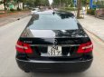 Mercedes-Benz 2011 - Bán Mercedes E200 năm sản xuất 2011, màu đen giá cạnh tranh