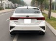 Kia Cerato 2019 - Bán Kia Cerato 1.6AT Luxury sản xuất 2019, màu trắng chính chủ