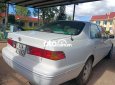 Toyota Camry 2002 - Xe Toyota Camry năm 2002, màu trắng giá cạnh tranh