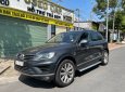 Volkswagen Touareg 2016 - Bán Volkswagen Touareg sản xuất năm 2016, màu đen, nhập khẩu