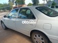 Toyota Camry 2002 - Xe Toyota Camry năm 2002, màu trắng giá cạnh tranh