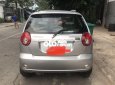 Chevrolet Spark 2010 - Bán Chevrolet Spark LT sản xuất năm 2010, màu bạc xe gia đình