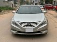 Hyundai Sonata 2011 - Cần bán lại xe Hyundai Sonata sản xuất 2011, màu bạc