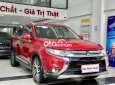 Mitsubishi Outlander 2018 - Bán Mitsubishi Outlander 2.0CVT năm 2018, màu đỏ còn mới, giá tốt