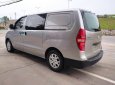 Hyundai Grand Starex 2011 - Bán Hyundai Grand Starex 2.4MT năm 2011, màu bạc, nhập khẩu Hàn Quốc