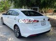 Kia Cerato 2016 - Cần bán lại xe Kia Cerato 1.6At Deluxe sản xuất 2016, màu trắng số tự động