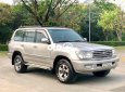 Toyota Land Cruiser 2002 - Bán xe Toyota Land Cruiser sản xuất 2002, màu bạc còn mới