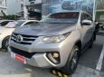 Toyota Fortuner 2019 - Cần bán Toyota Fortuner 2.4MT 4x2 sản xuất 2019, màu bạc giá cạnh tranh