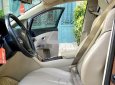 Toyota Venza 2009 - Cần bán gấp Toyota Venza đời 2009, màu đỏ, nhập khẩu nguyên chiếc còn mới, giá chỉ 610 triệu