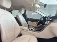 Mercedes-Benz C200 2018 - Cần bán Mercedes C200 năm sản xuất 2018, màu đỏ