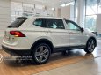 Volkswagen Tiguan VOLKSWAGEN LUXURY S 2022 - [Volkswagen Vũng Tàu ]Tiguan Luxury S 2022 màu Trắng, động cơ 2.0 Turbo, SUV 7 chỗ gầm cao cho gia đình, dẫn động 2 cầu