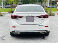 Mazda 3 2017 - Cần bán lại xe Mazda 3 sản xuất năm 2017, màu trắng, giá tốt