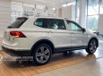 Volkswagen Tiguan 2022 - Bán Volkswagen Tiguan Luxury S năm 2022, Màu Trắng Sang Trọng ,Tặng Phí trước bạ 50%