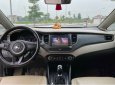 Kia Rondo 2017 - Bán Kia Rondo GMT năm sản xuất 2017, màu bạc số sàn giá cạnh tranh