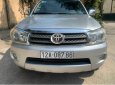 Toyota Fortuner 2011 - Bán Toyota Fortuner năm 2011, màu bạc còn mới, giá chỉ 480 triệu