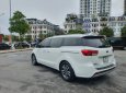 Kia Sedona 2017 - Bán nhanh Kia Sedona 2.2CRDi AT đời 2017, máy dầu