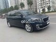 Kia Sedona 2016 - Cần bán Kia Sedona 2.2 DAT sản xuất năm 2016, màu đen, giá tốt