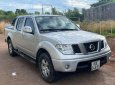 Nissan Navara 2012 - Bán Nissan Navara sản xuất năm 2012, màu bạc còn mới, giá tốt