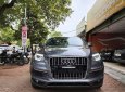 Audi Q7 2010 - Màu xám, xe nhập