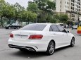 Mercedes-Benz E250 2015 - Bán xe Mercedes E250 AMG sản xuất 2015, màu trắng, xe nhập