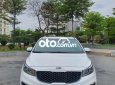 Kia Sedona 2017 - Bán Kia Sedona 2.2 DATH năm 2017, màu trắng, 820 triệu