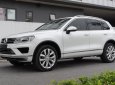 Volkswagen Touareg 2016 - Màu trắng, nhập khẩu