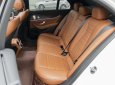 Mercedes-Benz E300 2021 - Bán Mercedes E300 AMG năm sản xuất 2021, màu trắng, nhập khẩu, giá tốt