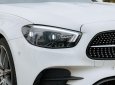 Mercedes-Benz E300 2021 - Bán Mercedes E300 AMG năm sản xuất 2021, màu trắng, nhập khẩu, giá tốt