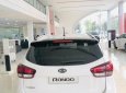 Kia Rondo 2022 - Xe màu trắng