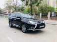 Mitsubishi Outlander 2018 - Màu đen giá cạnh tranh