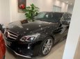 Mercedes-Benz E250 2022 - Màu đen, xe nhập