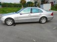 Mercedes-Benz E240 2004 - Màu bạc giá cạnh tranh