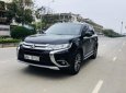 Mitsubishi Outlander 2018 - Màu đen giá cạnh tranh