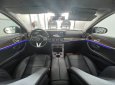 Mercedes-Benz E200 2019 - Màu đen, nhập khẩu
