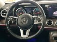 Mercedes-Benz E200 2019 - Màu đen, nhập khẩu nguyên chiếc